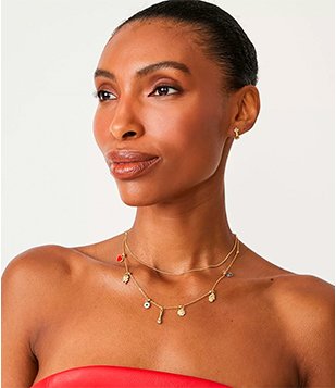 Conjunto Brinco e Colar Camadas com Brinco de Figa e Pingentes de Patuás Dourado