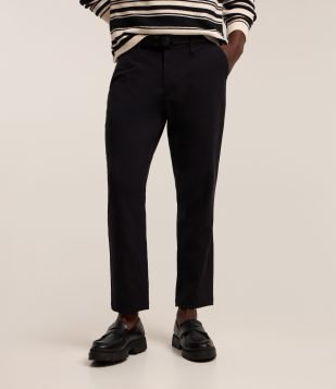 Calça Básica Slim Cropped Alfaiatada com Elastano Preto