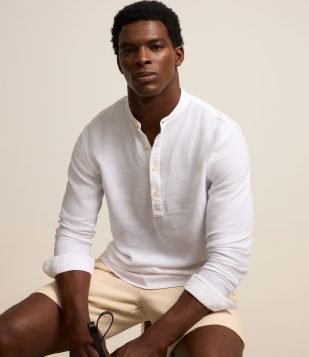 Camisa Comfort Bata em Linho com Gola Padre Branco