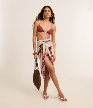 Canga Retangular em Chiffon Estampada de Folhagem e Tassel Multicores