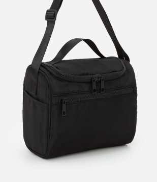 Lancheira com Bolsos e Alças Duplas Preto