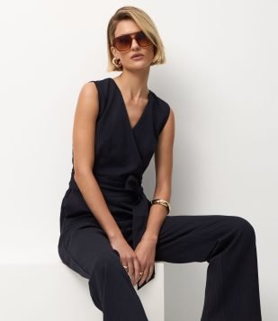 Macacão em Ponto Roma Estampa Risca de Giz Azul