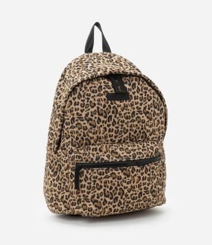 Mochila em Algodão Estampa Animal Print com Bolsos Frontais e Detalhamento Marrom