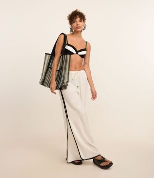Saída de Praia Calça Sportcore em Linho e Viscose com Listras Laterais Branco