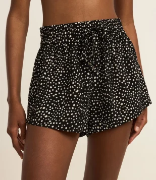 Saída de Praia Short em Chiffon Estampado Poá com Tassel Preto