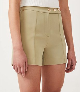 Short Alfaiataria Com Botões E Bolsos Frontais Verde Médio