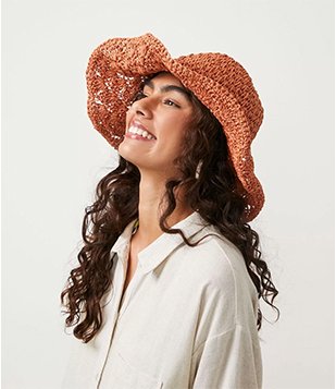 Chapéu de Praia com Aba Média e Trama Diferenciada Laranja