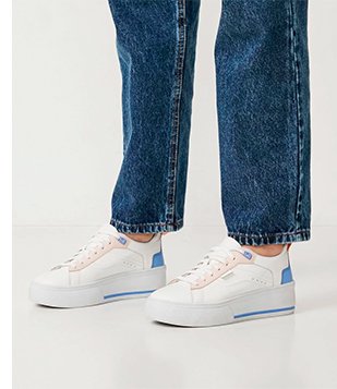 Tênis Cano Baixo com Recortes e Caixa Altíssima Off White