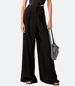 Calça Pantalona Alfaiataria em Crepe com Pregas Preto