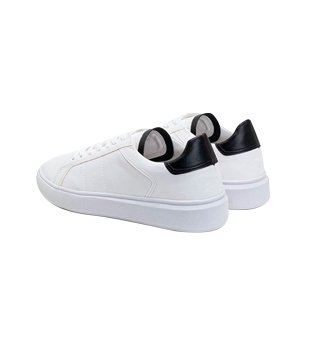 Tênis Com Recortes E Detalhes Contrastantes Branco