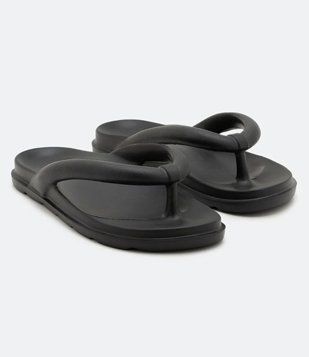 Chinelo com Tiras Grossas e Sola Tratorada Preto