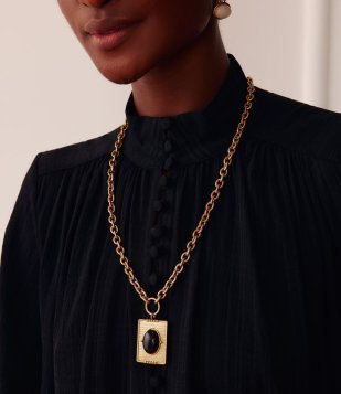 Colar Longo Com Pingente Retangular Em Pedra Natural Dourado