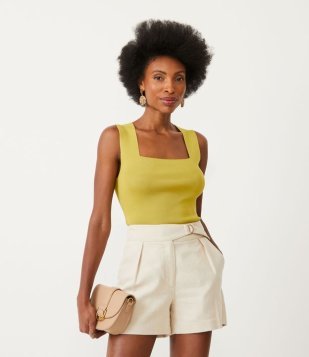 Blusa Cropped Em Tricô Com Decote Quadrado Amarelo