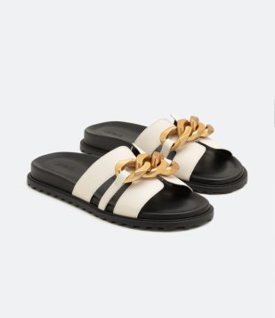 Sandália Rasteira Com Detalhe Vazado E Corrente Off White