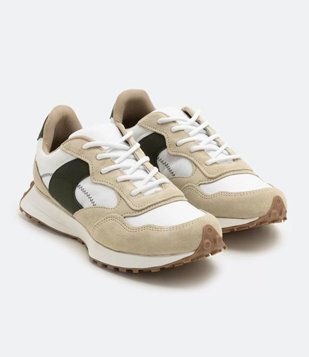 Tênis Jogging com Recortes e Sola Texturizada Verde