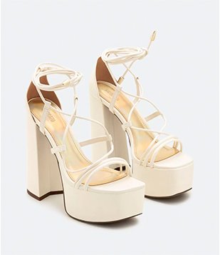 Sandália Meia Pata Com Multitiras E Amarração Off White