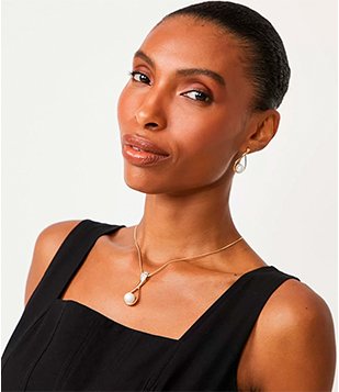 Conjunto Brinco e Colar em Metal com Pingente Gota de Pérola Dourado 