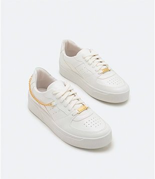 Tênis Caixa Alta com Correntinha Branco