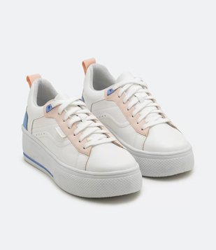 Tênis Cano Baixo com Recortes e Caixa Altíssima Off White 