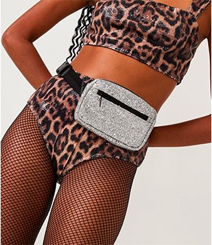 Pochete Pequena com Bolsinho Frontal e Glitter Cinza