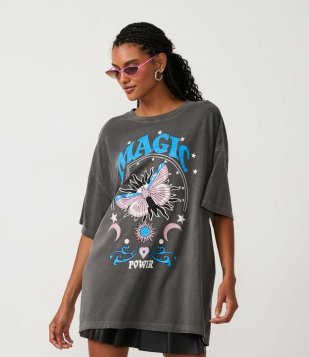 Camiseta Em Algodão Com Manga Curta E Estampa Magic Power Preto Estonado