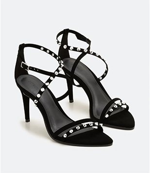 Sandália Salto Alto com Detalhe Spikes nas Tiras Preto