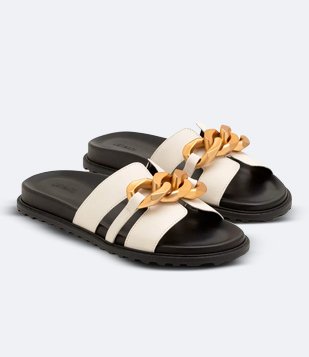Sandália Rasteira com Detalhe Vazado e Corrente Off White