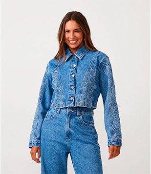 Jaqueta Cropped Em Jeans Com Bordados Florais Pespontados Azul