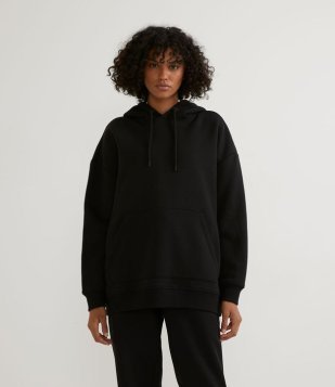 Blusão Alongado Em Moletom Com Capuz E Bolso Canguru Preto