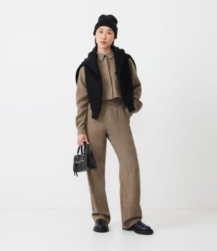 Calça WIde Leg Alfaiataria Mesclada Com Pregas E Bolso Marrom