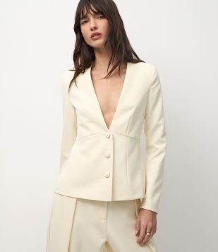 Blazer Acinturado de Alfaiataria com Decote em V Off White