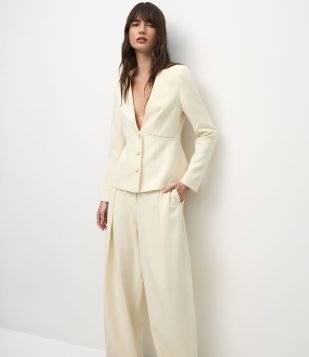 Calça Barrel Alfaiatada com Pregas Frontais Amarelo