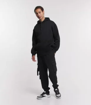 Calça Jogger Em Moletom Com Bolsos Táticos Preto