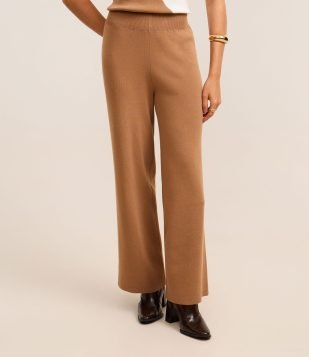 Calça Reta em Tricô com Cós Elástico Marrom