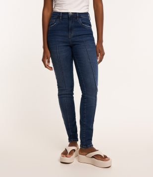 Calça Skinny em Jeans com Frisos Recortados Azul