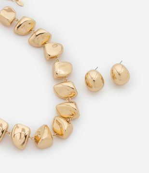 Conjunto de Colar Curto com Maxi Beads e Brinco Botão Dourado