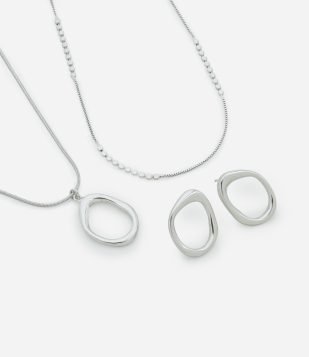 Conjunto de Colar Duplo e Brinco em Metal com Pingente Orgânico Prata