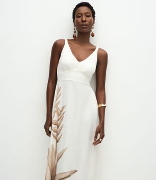 Vestido Longo Fluido em Viscolinho com Lastex nas Costas Branco