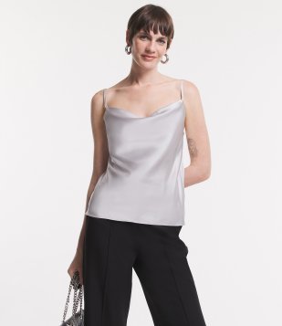 Blusa de Alcinha em Cetim com Decote Degagê Off White