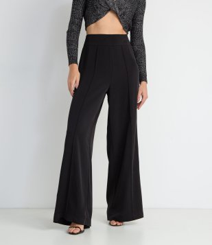 Calça Pantalona em Crepe com Friso Frontal Preto