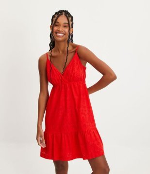 Vestido Curto Em Laise Com Textura De Florzinhas E Babado Na Barra Vermelho