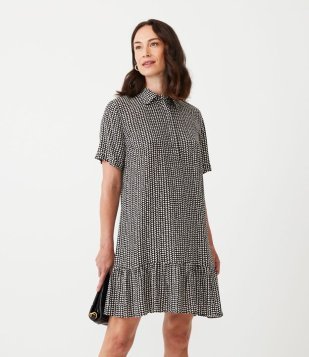 Vestido Curto Em Viscose Com Babado Na Barra E Estampa Abstrata Preto