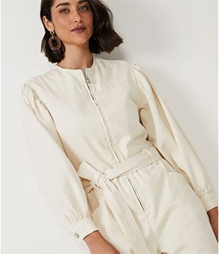 Macacão Longo Em Sarja Com Manga Bufante E Cinto Faixa Branco Neve