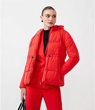 Casaco Puffer Acinturado com Capuz Vermelho 2