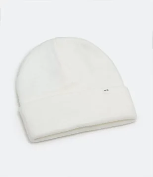 Gorro com Dobra e Etiqueta Aplicada Branco Neve