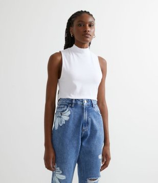 Blusa Cropped Básica Sem Manga Em Algodão Com Gola Alta Branco