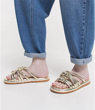 Sandália Rasteira Com Nó Nas Tiras Dourado