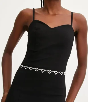 Cinto Estreito Em Metal Com Corações De Strass Prata