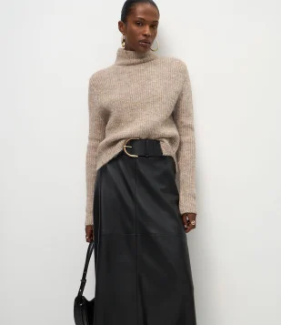 Saia Midi em PU com Cinto Largo Preto