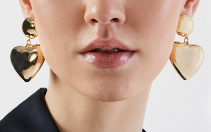 Como passar batom: este é o passo a passo da make perfeita